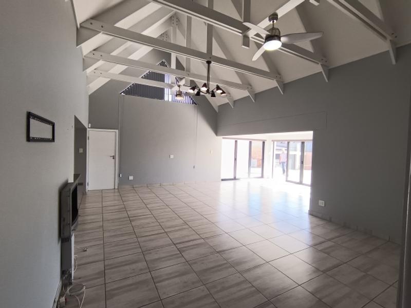 3 Bedroom Property for Sale in Hartenbos Central Western Cape